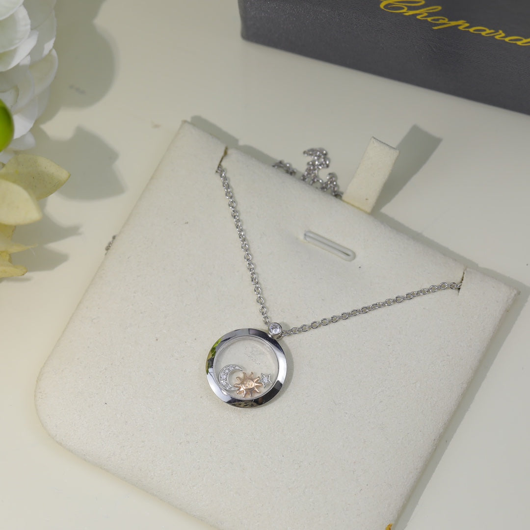 18K Chopard Happy Diamonds Pendant Necklace