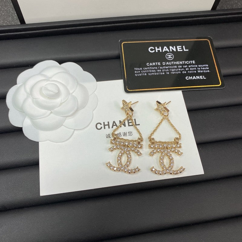 18K Chanel Star Earrings