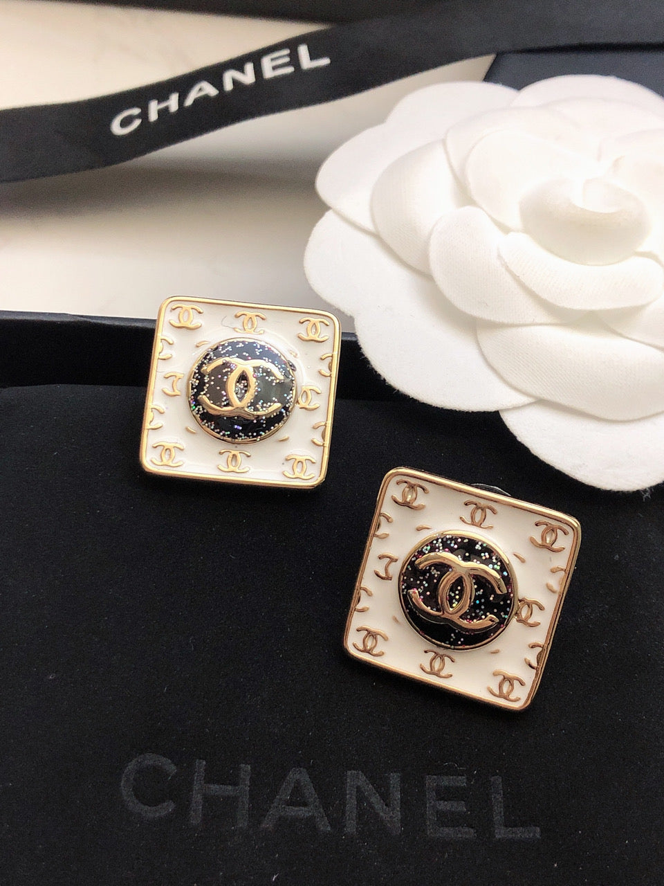 18K Vintage Chanel Earrings