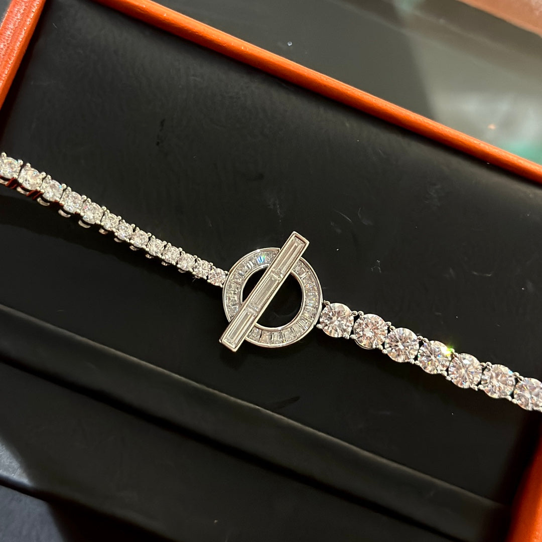 18K Finesse Link Diamond Hermès Bracelet