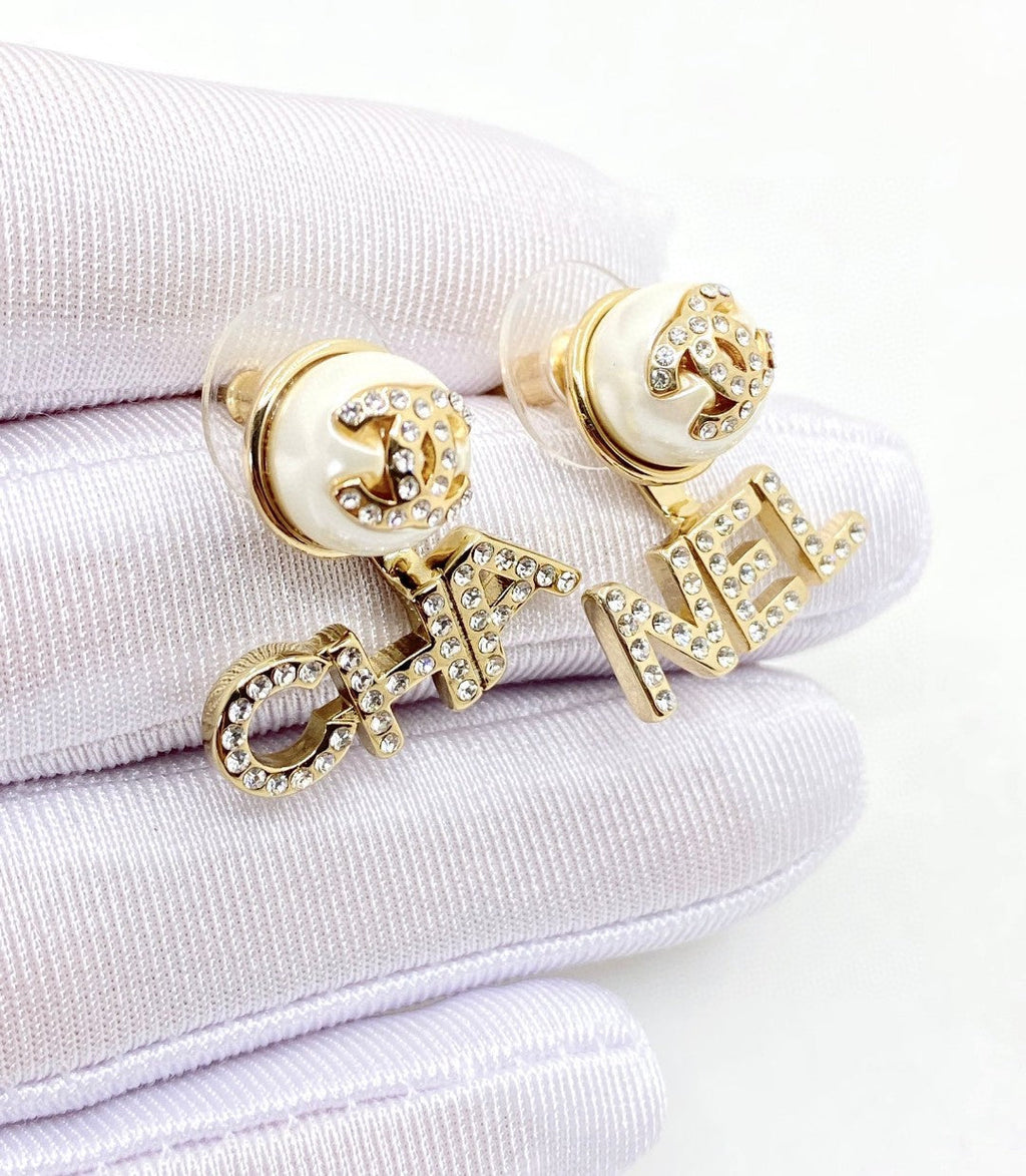 18K Chanel Diamonds Script Earrings