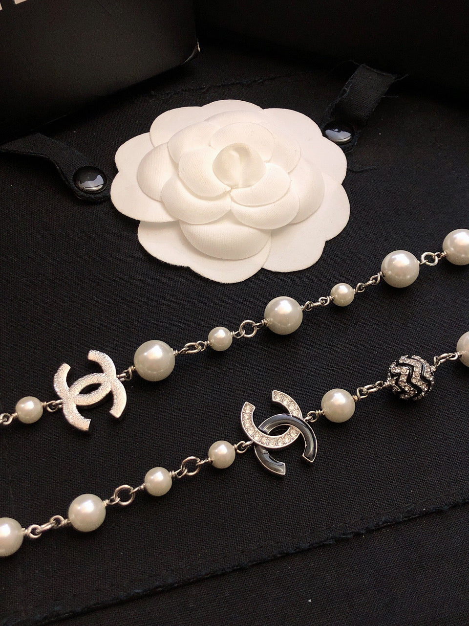 18K Chanel Star Pearls Long Necklace