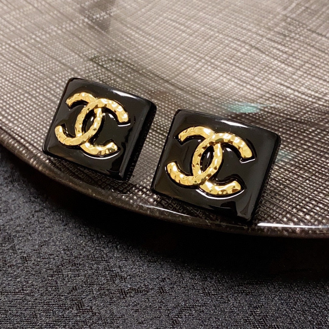 18K Chanel Black Resin Square Earrings