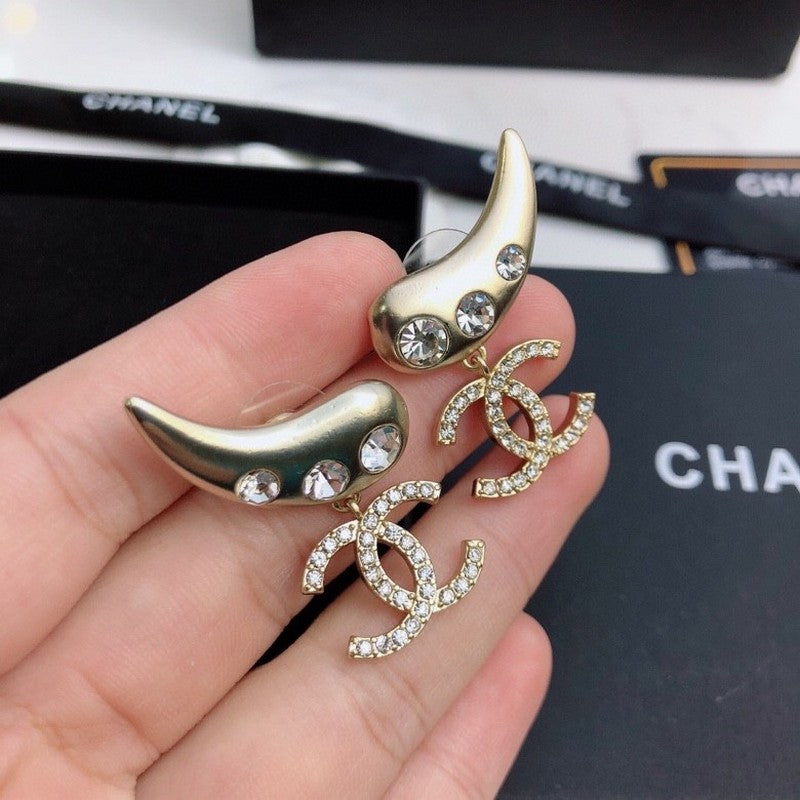 18K Chanel Feather Diamond Gold Earrings