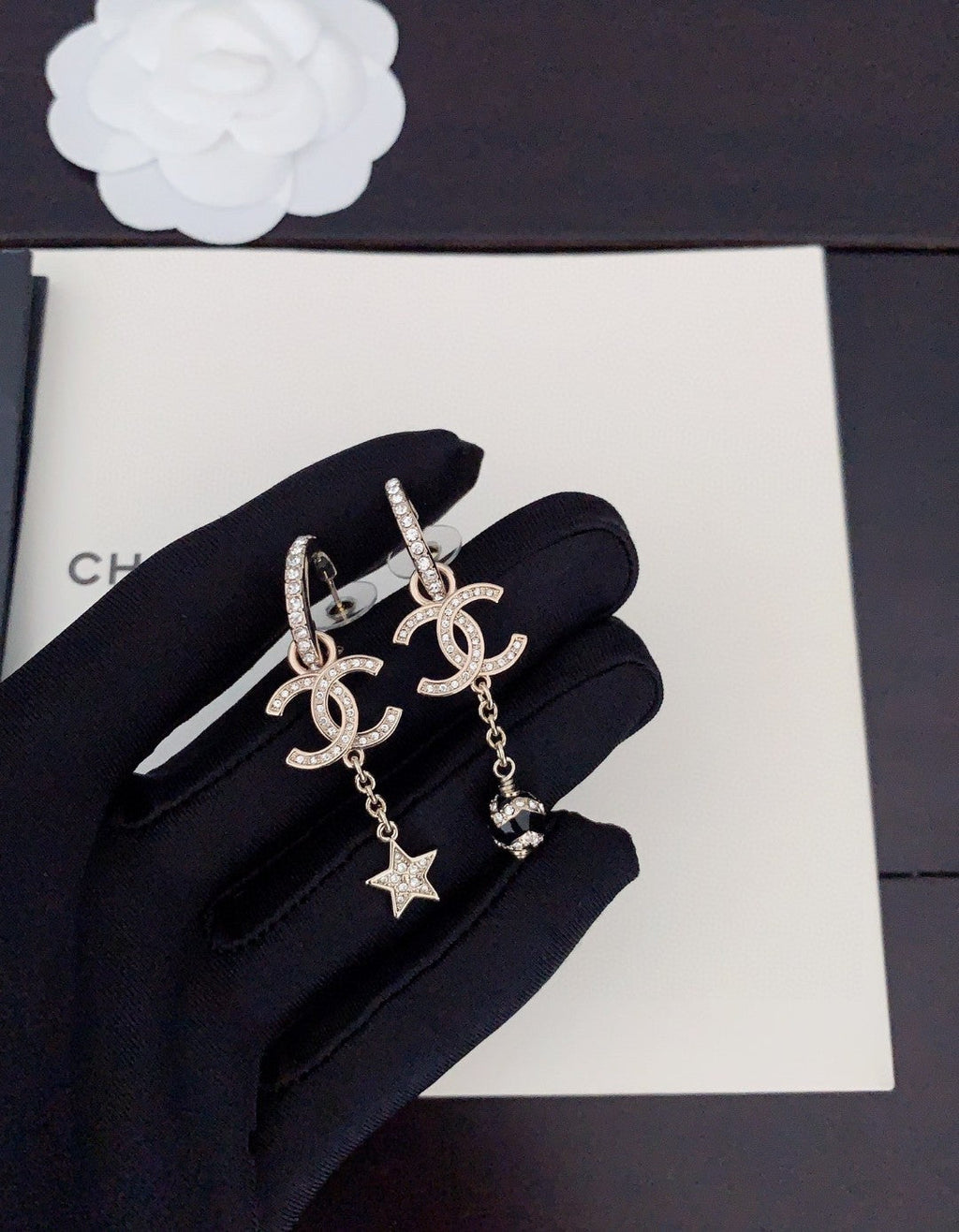 18K Chanel Pearl Long Pendant Earrings