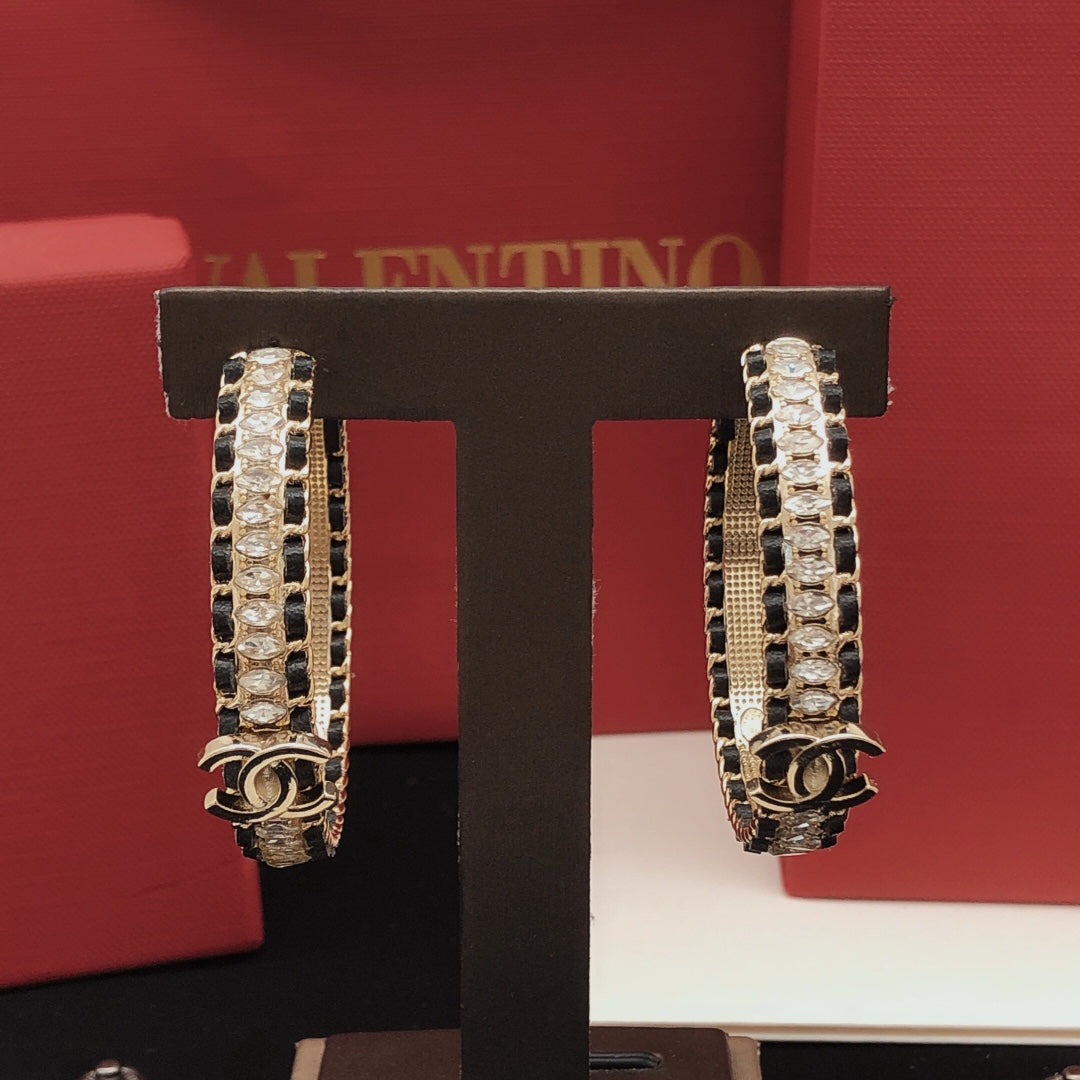 18K Chanel Strass Earrings