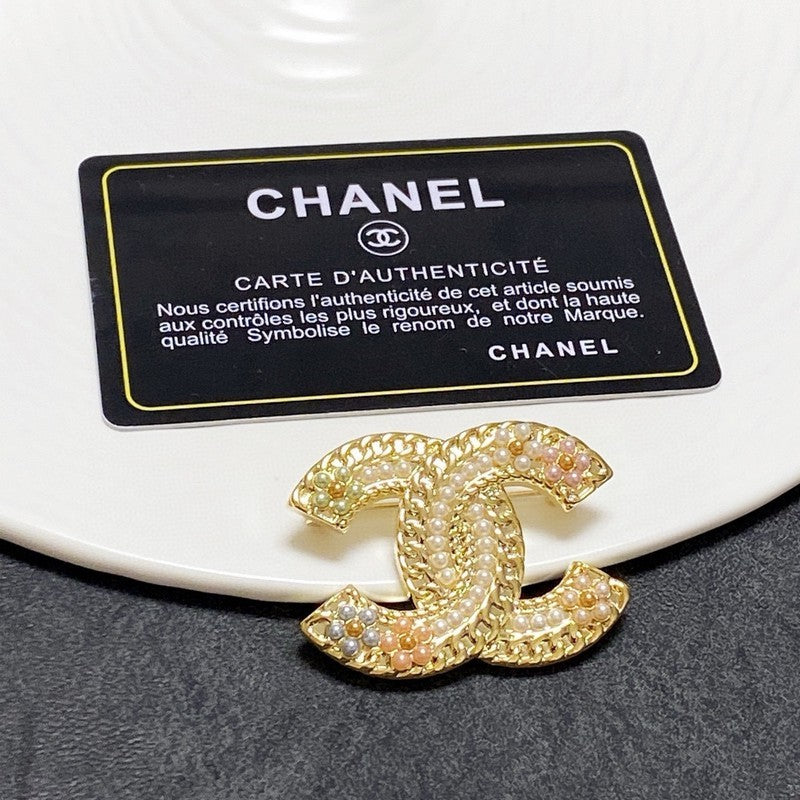 18K Chanel Pearl Gold Brooch