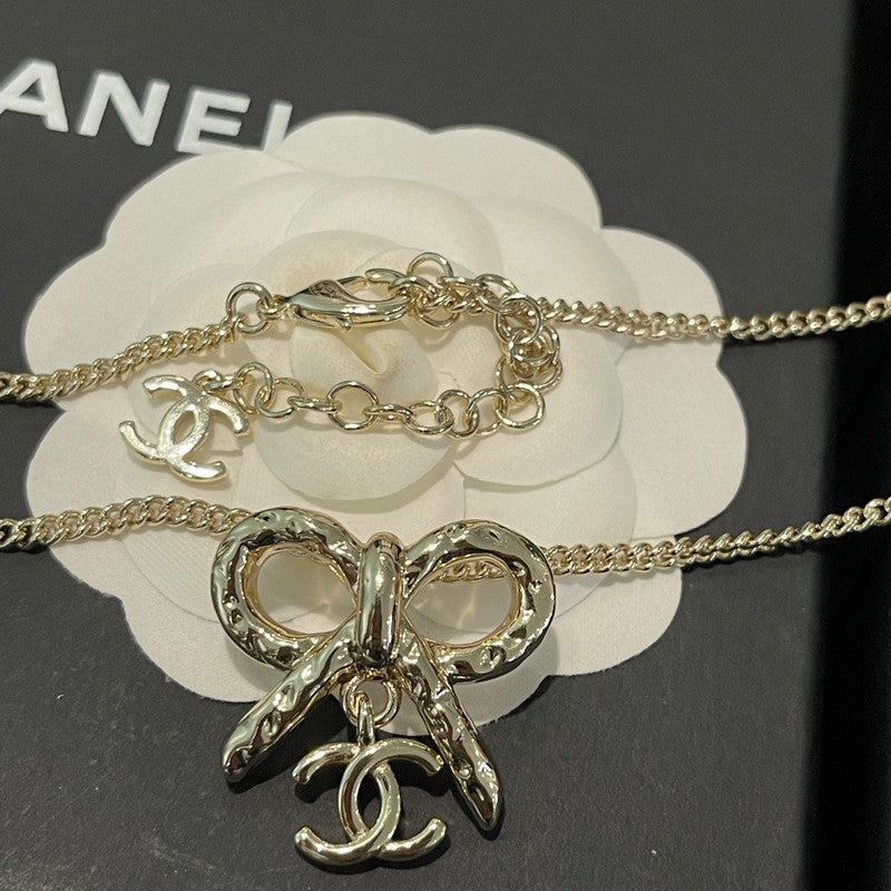 18K Chanel Gold Bow Tie Necklace