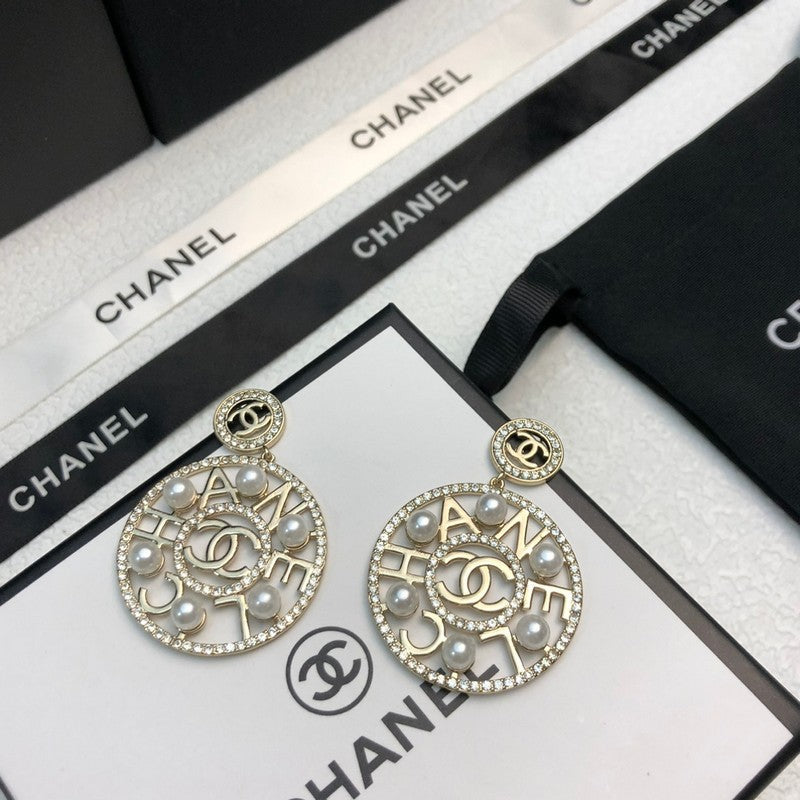 18K Chanel Circle Pearl Pendant Earrings