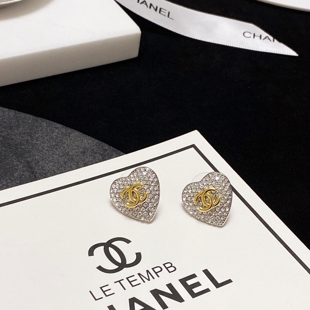 18K Chanel Heart Diamonds Earrings