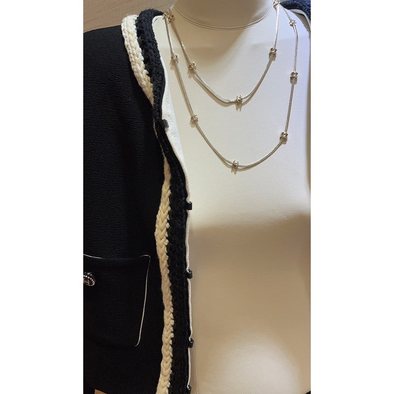 18K Chanel 24B Flowers Long Necklace
