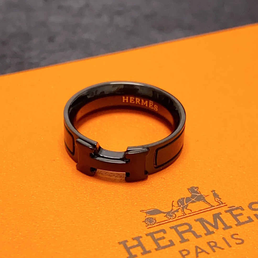 Hermès Clic HH So Black Ring