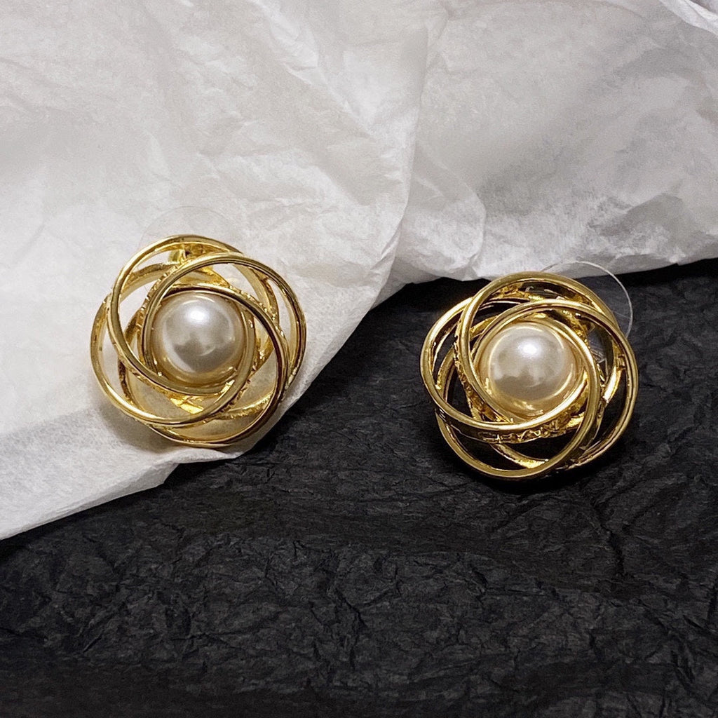 18K Chanel Pearl Earrings