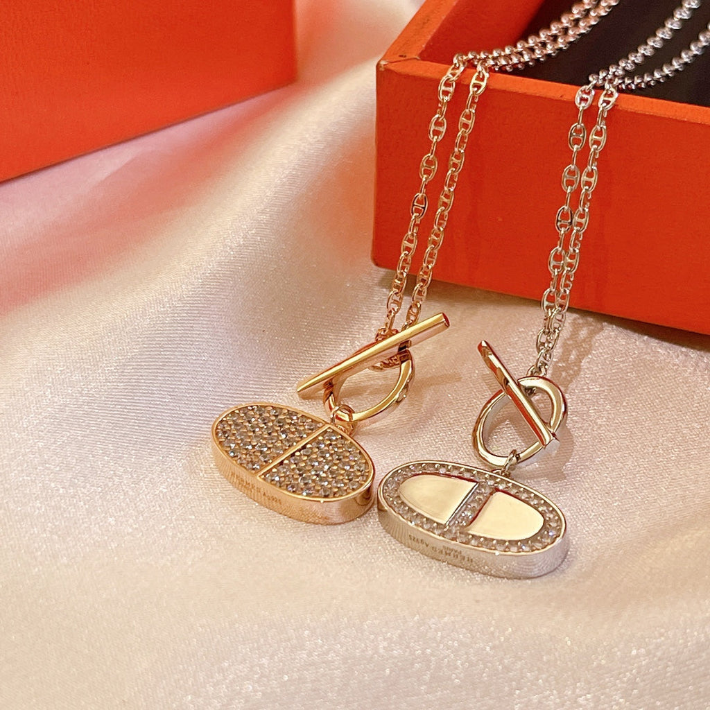18K Chaine D'ancre Contour Pendant Hermès Necklace
