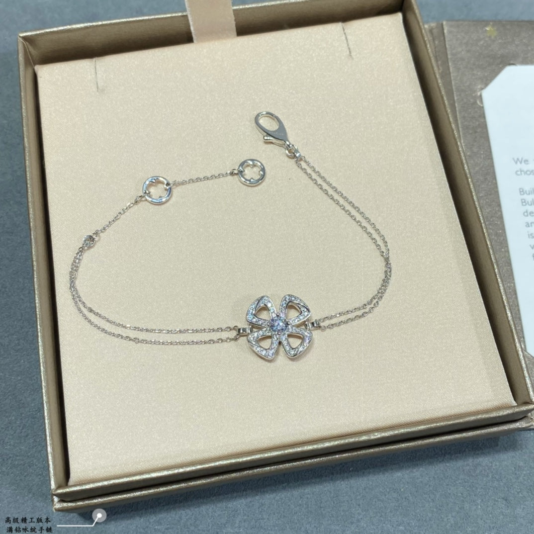 18K BVLGARI Fiorever Central Diamond Bracelet