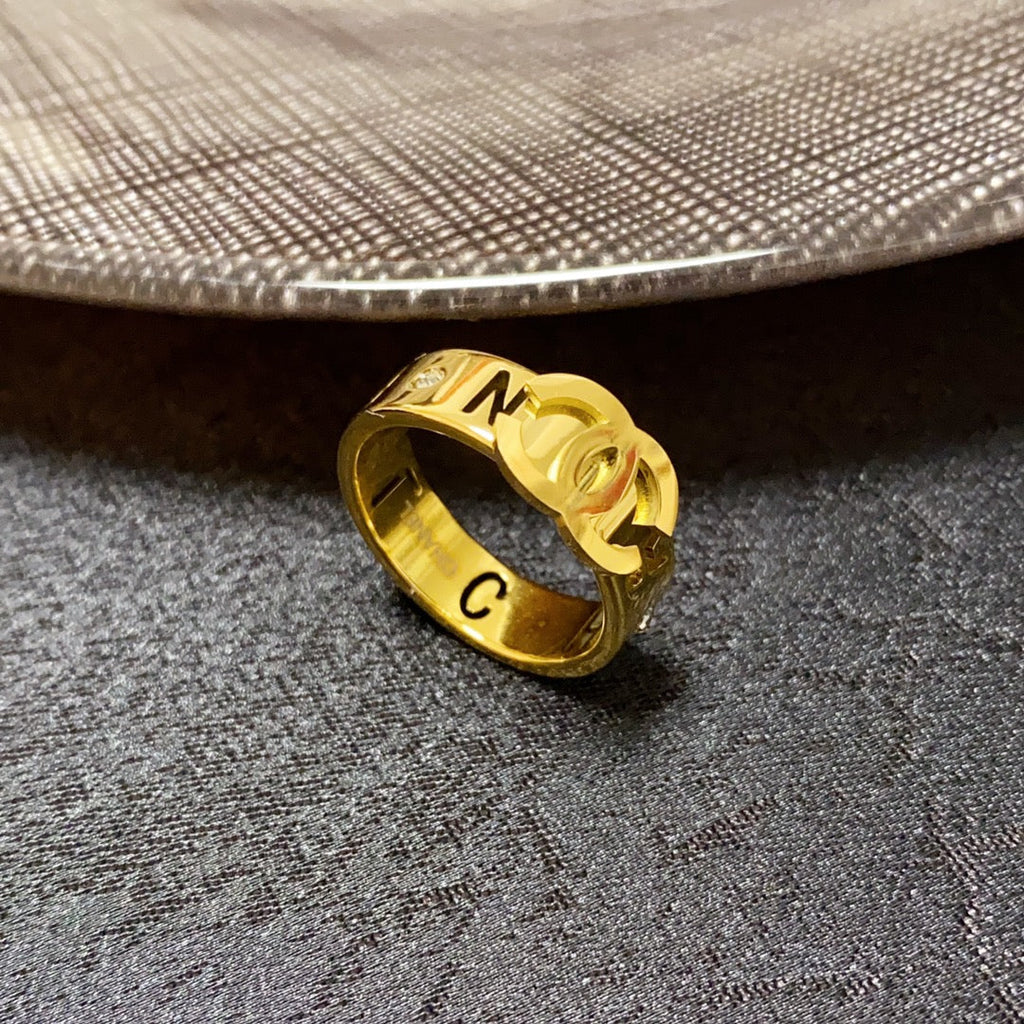 18K Chanel Yellow Gold Ring