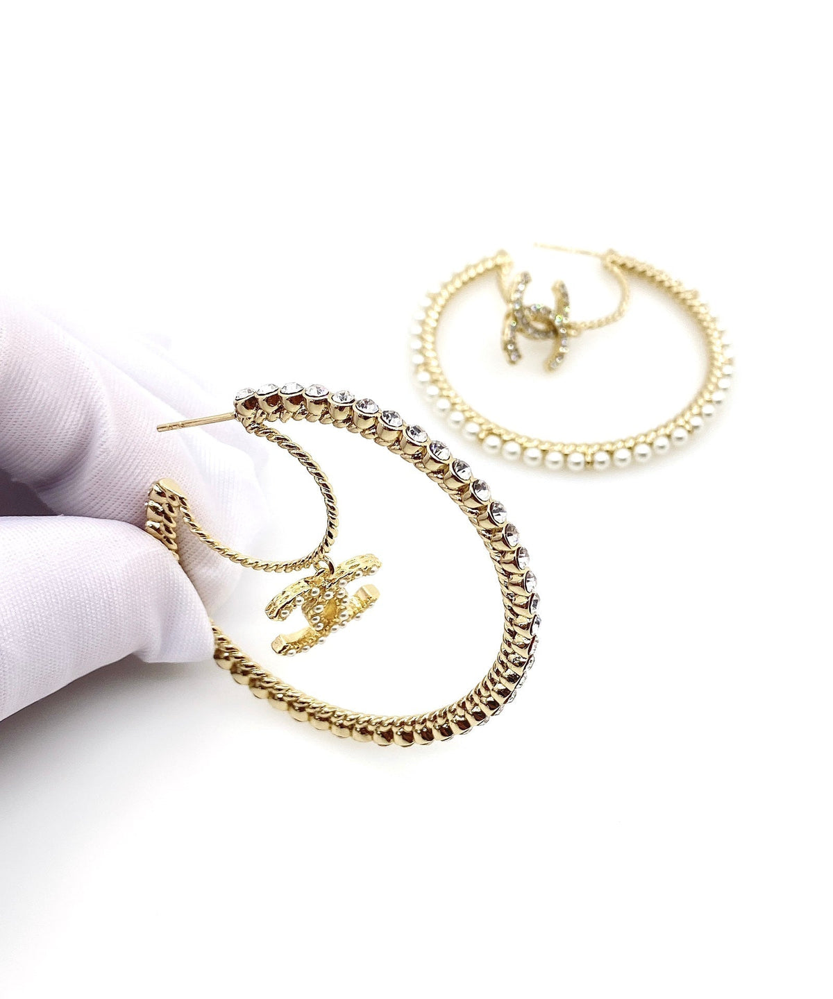 18K Chanel Circle Earrings