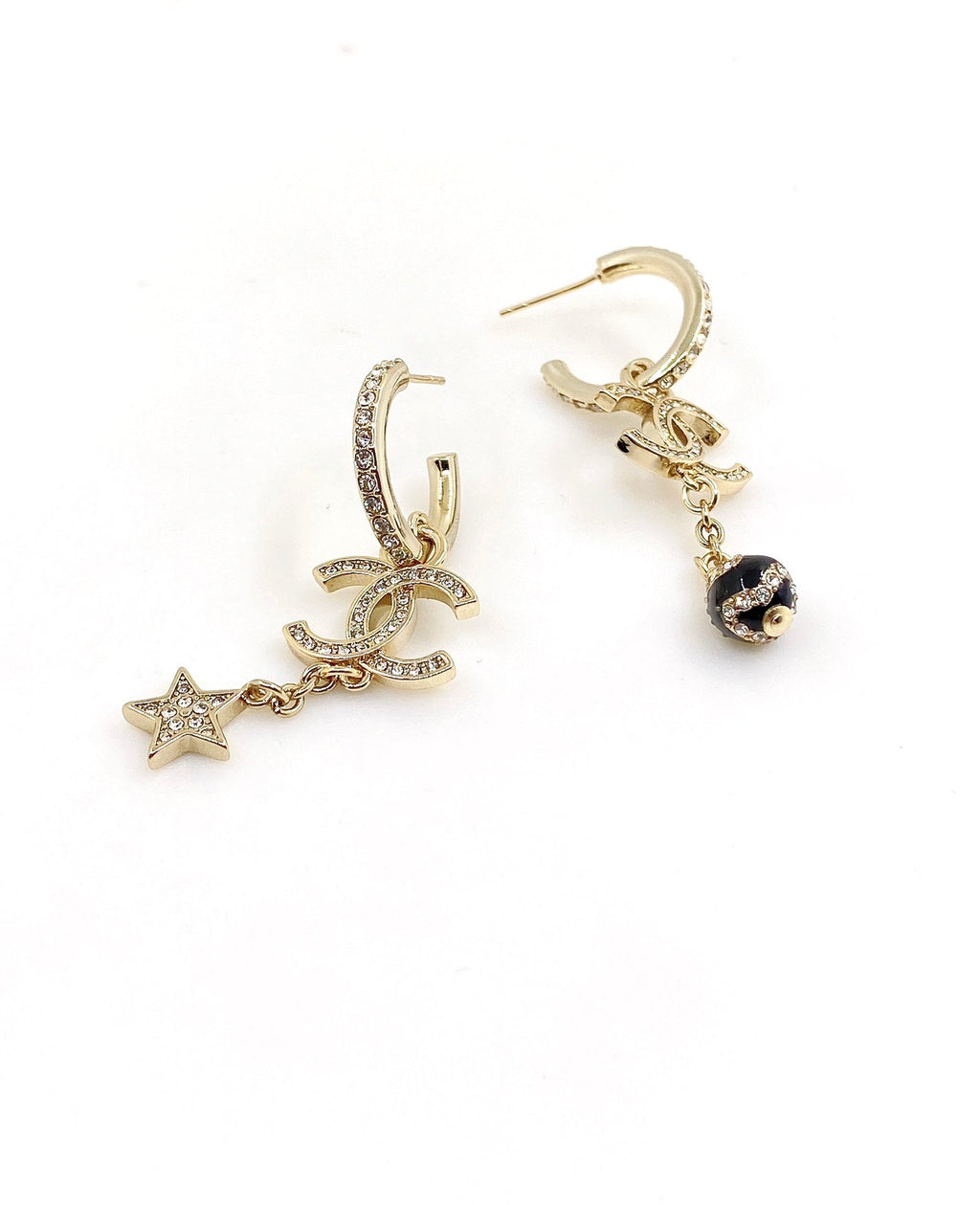 18K Chanel Star Pearls Pendant Earrings