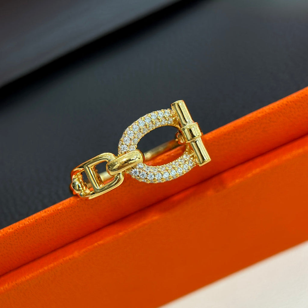 18K Adage Hermès Ring