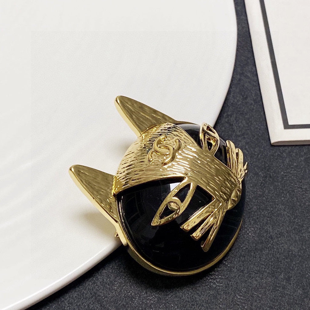 18K Chanel Cat Brooch