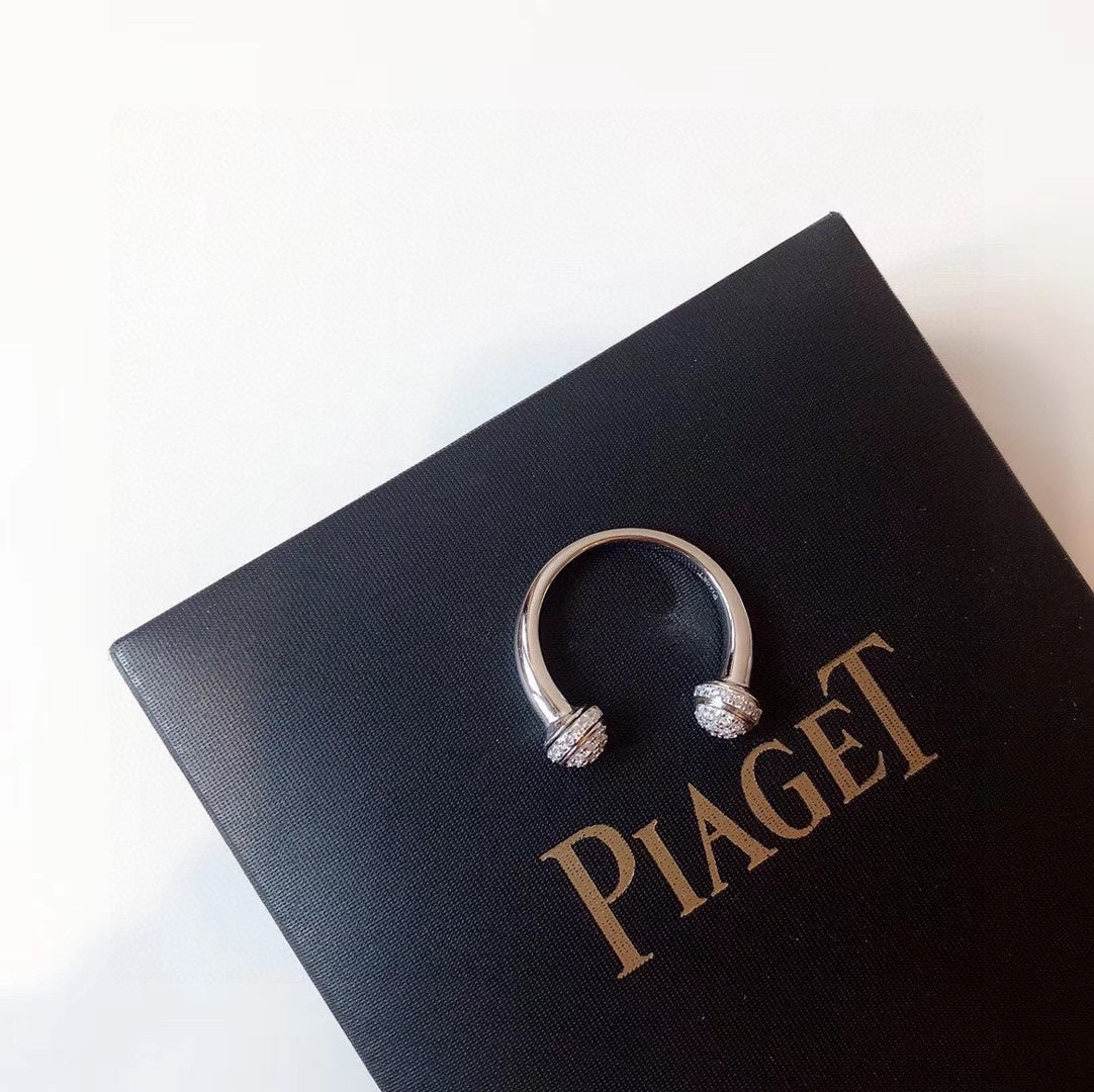 18K Piaget Open White Gold Ring