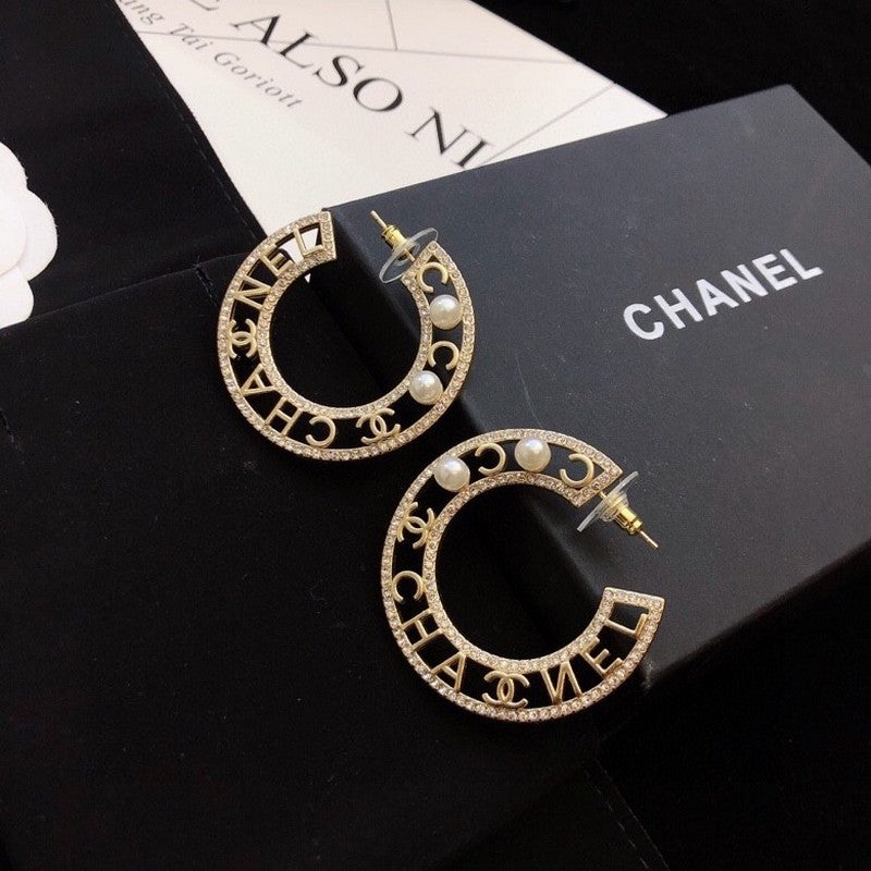 18K Chanel Circle Pearl Earrings