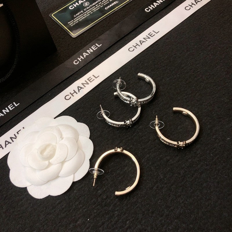 18K Chanel Circle Earrings