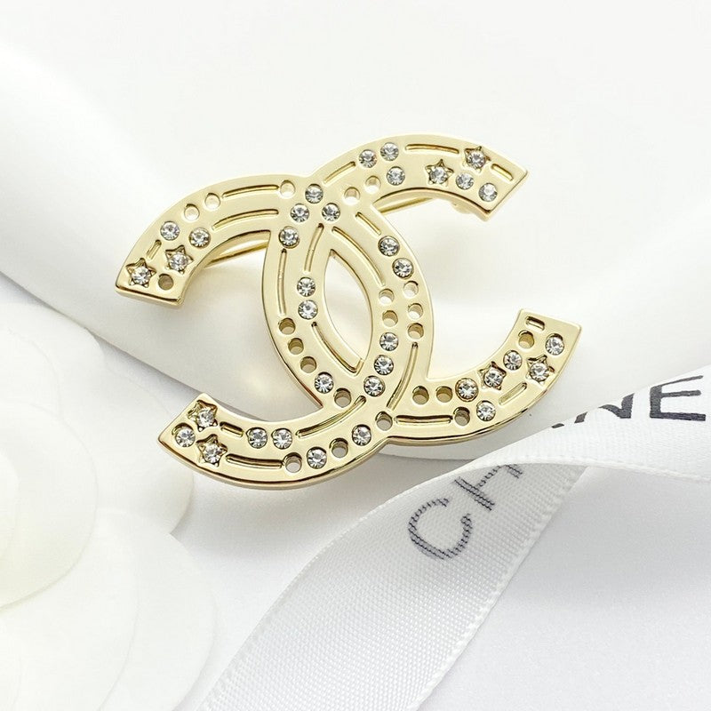 18K Chanel 24A Diamond Gold Brooch