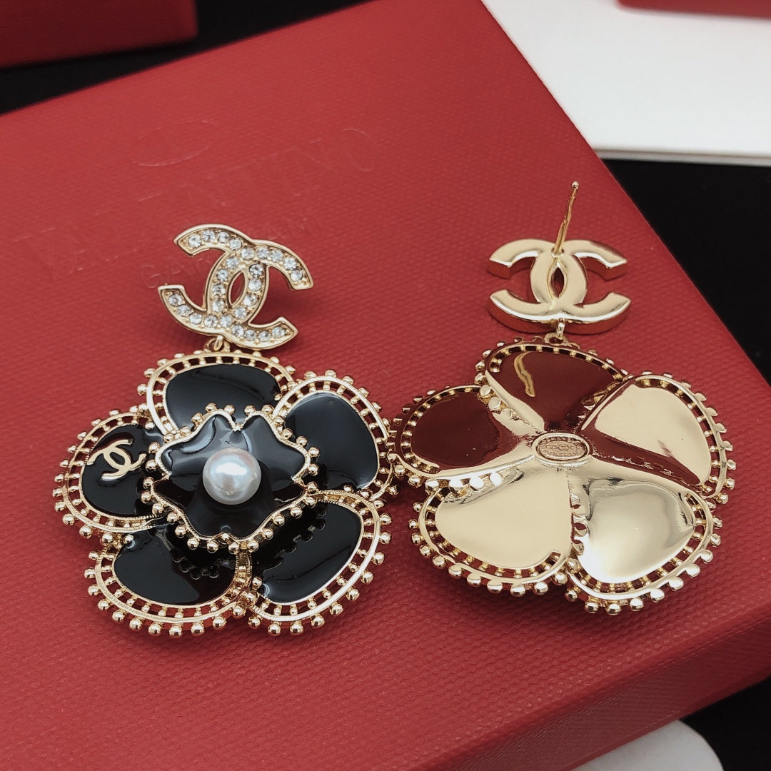 18K Chanel Camellia Diamond Earrings