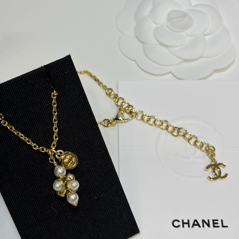 18K Chanel 26P Grape Pearl Gold Necklace