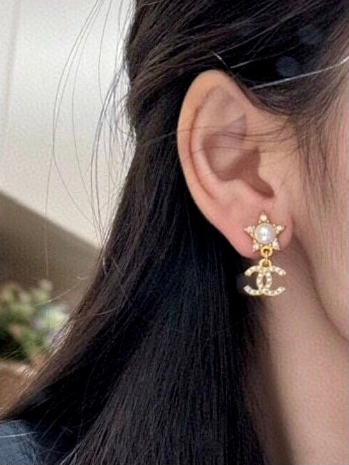 18K Chanel Star Crystals Earrings