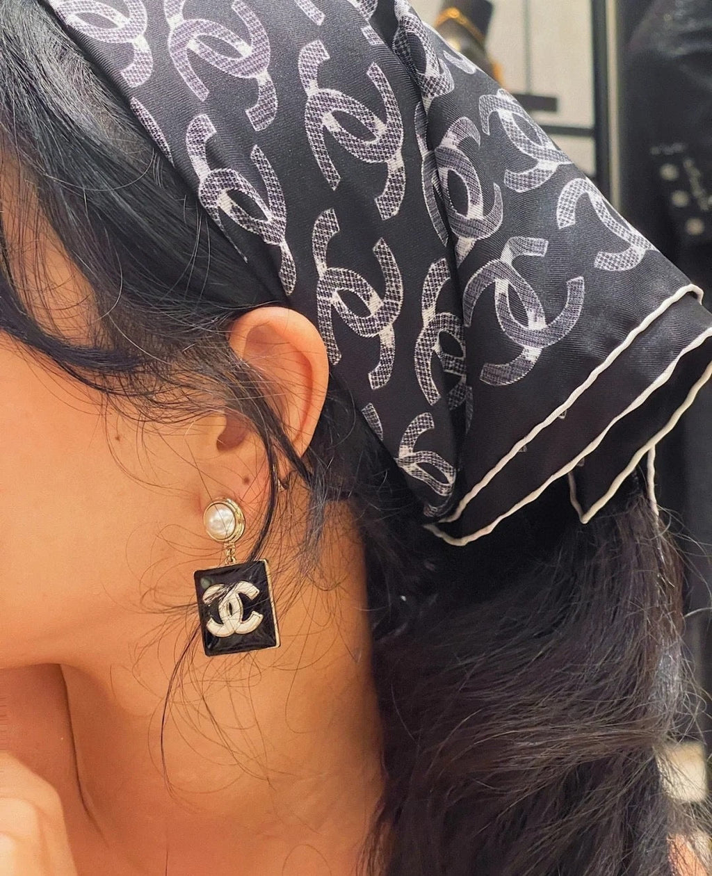 18K Chanel Square Pearl Pendant Earrings