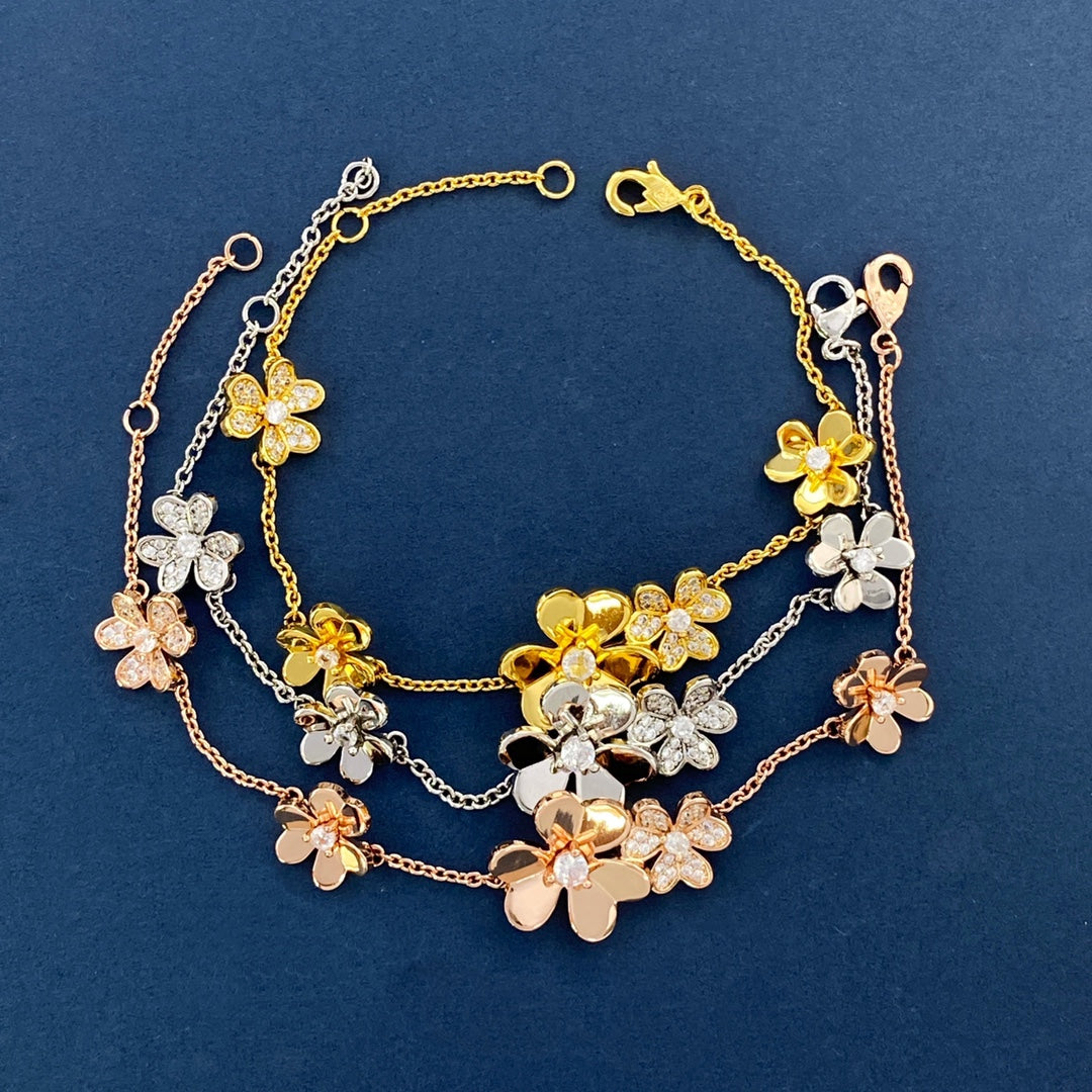 18K Van Cleef & Arpels Frivole Bracelet
