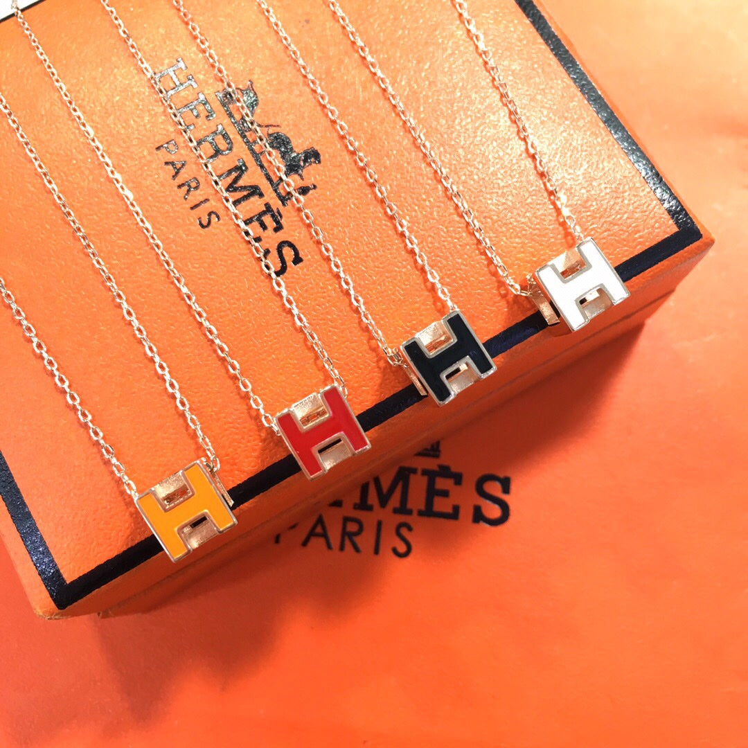 18K Cage D'H Hermès Necklace