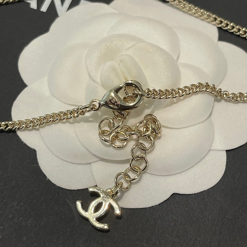 18K Chanel Gold Bow Tie Necklace