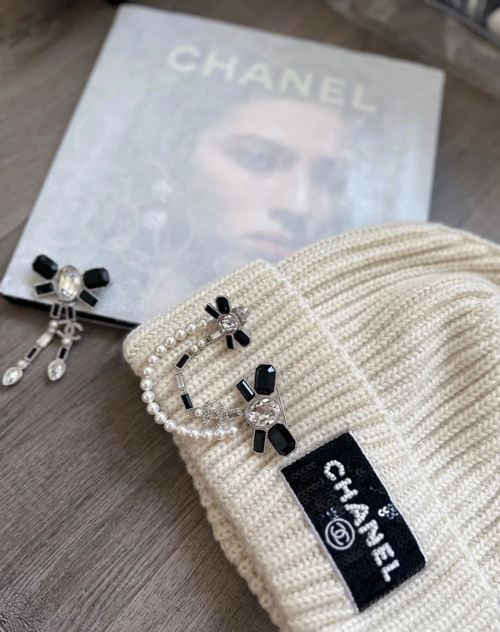 18K Chanel Bow Tie Crystals Brooch