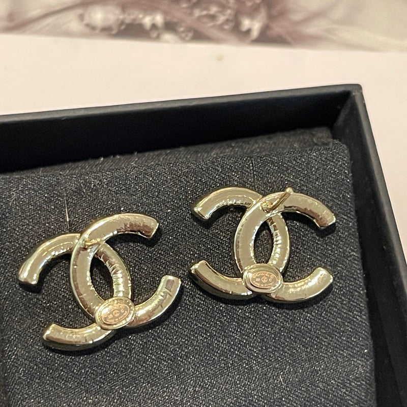 18K Chanel 26C Black Gold Diamond Earrings