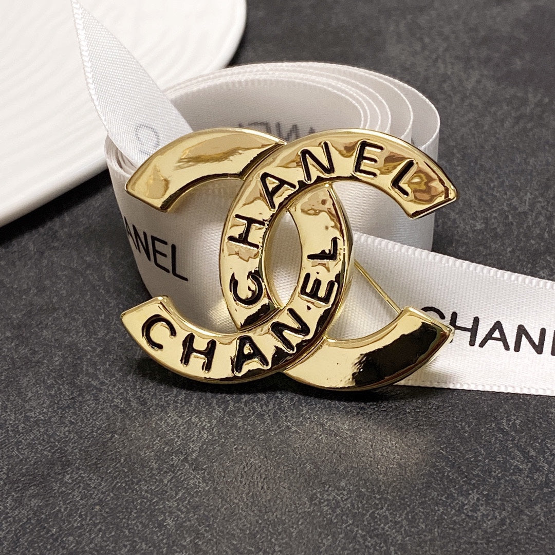 18K Chanel Script Brooch