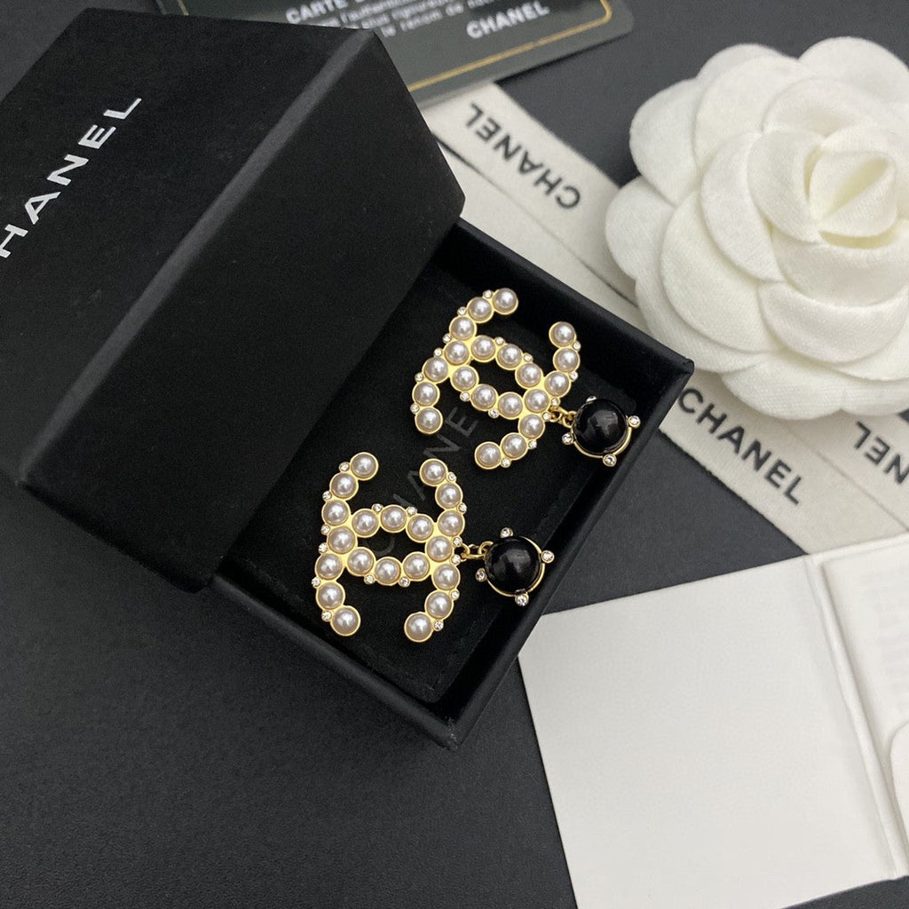 18K Pearl Chanel Pendant Earrings