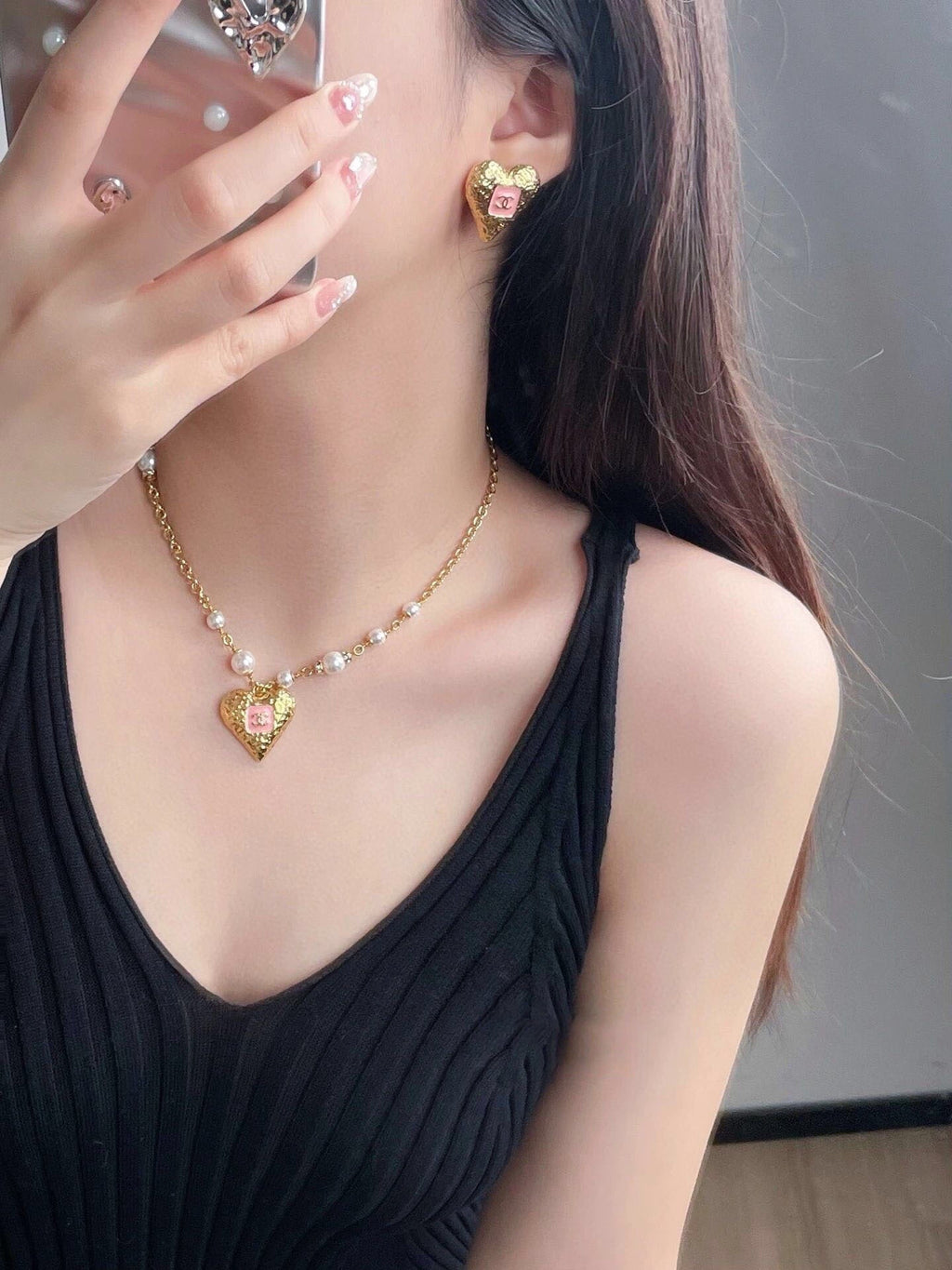 18K Chanel Pearls Chain Necklace