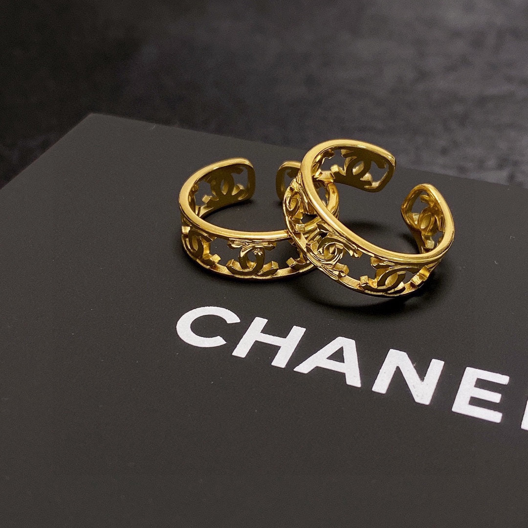 18K Chanel Vintage Openwork Ring