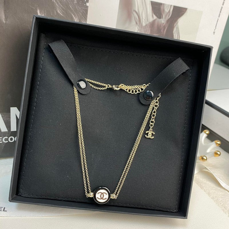 18K Chanel Chain Choker Necklace