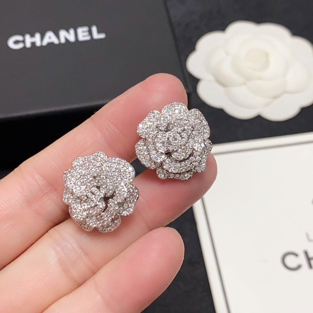 18K Chanel Camellia Diamond Earrings