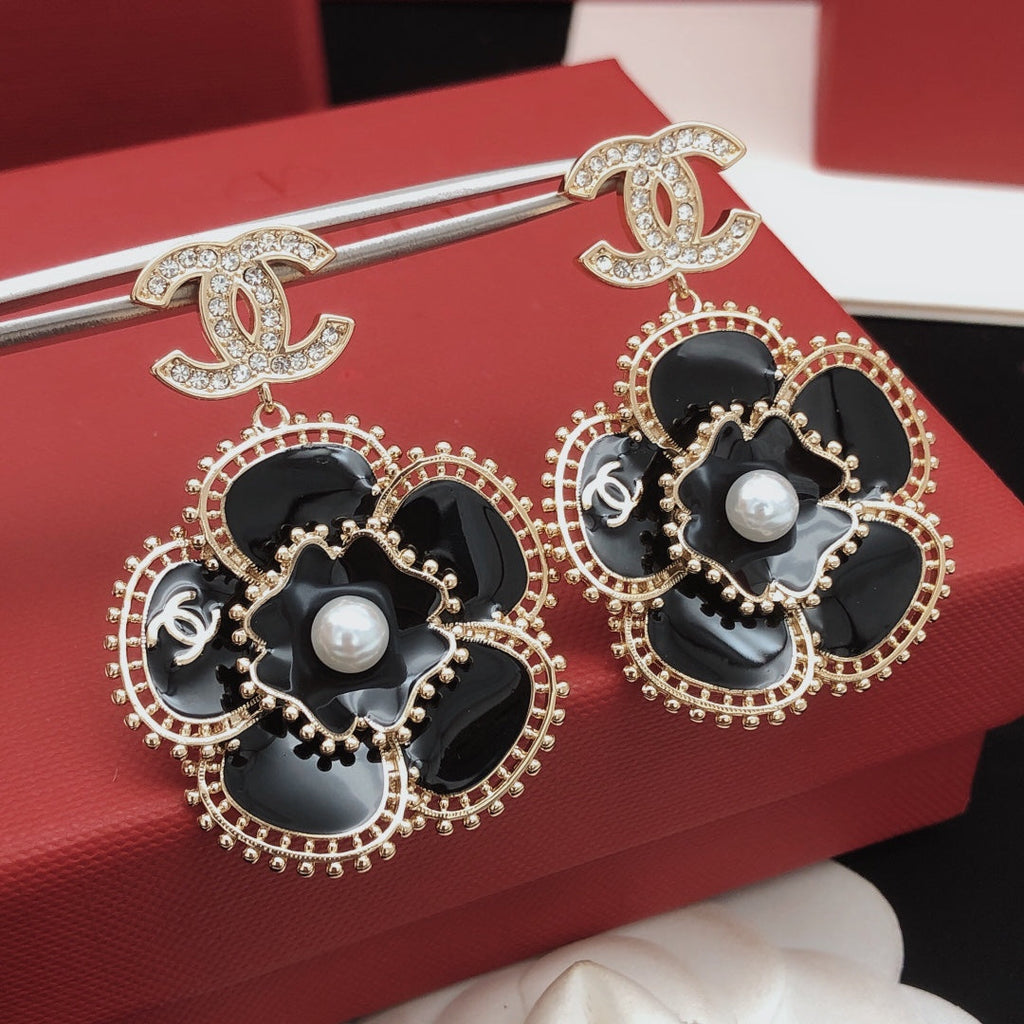 18K Chanel Camellia Diamond Earrings