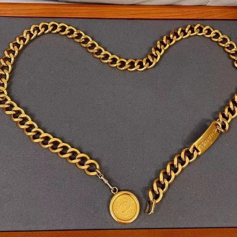 18K Chanel Gold Vintage Necklace
