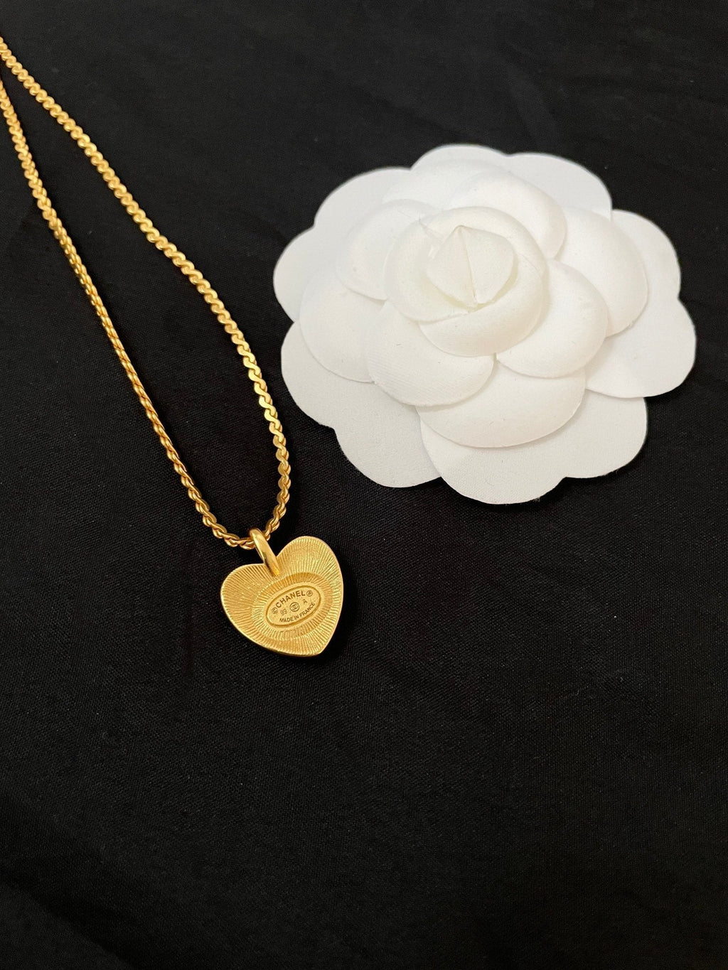 18K Chanel Vintage Necklace