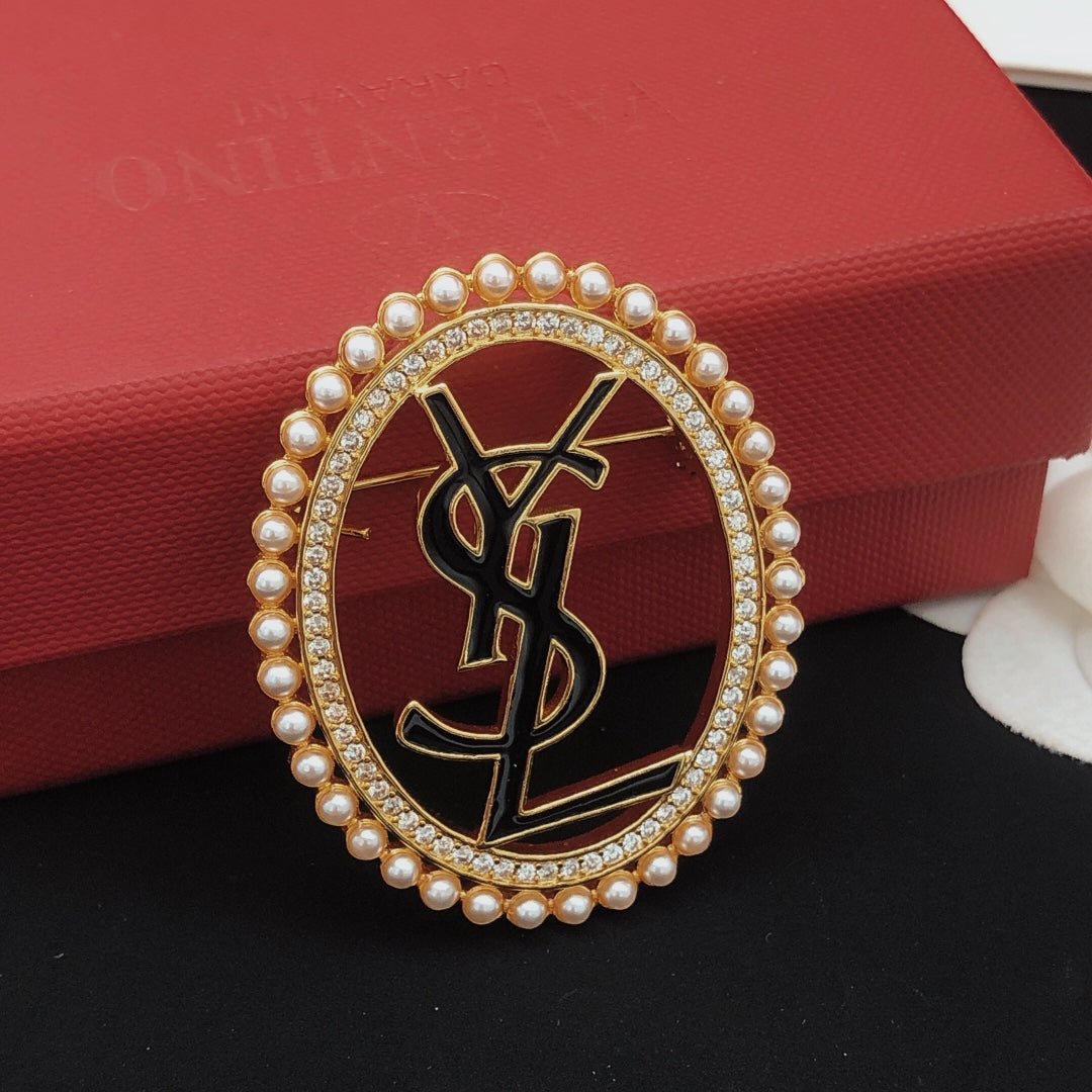 18K Saint Laurent Oval Pearls Brooch