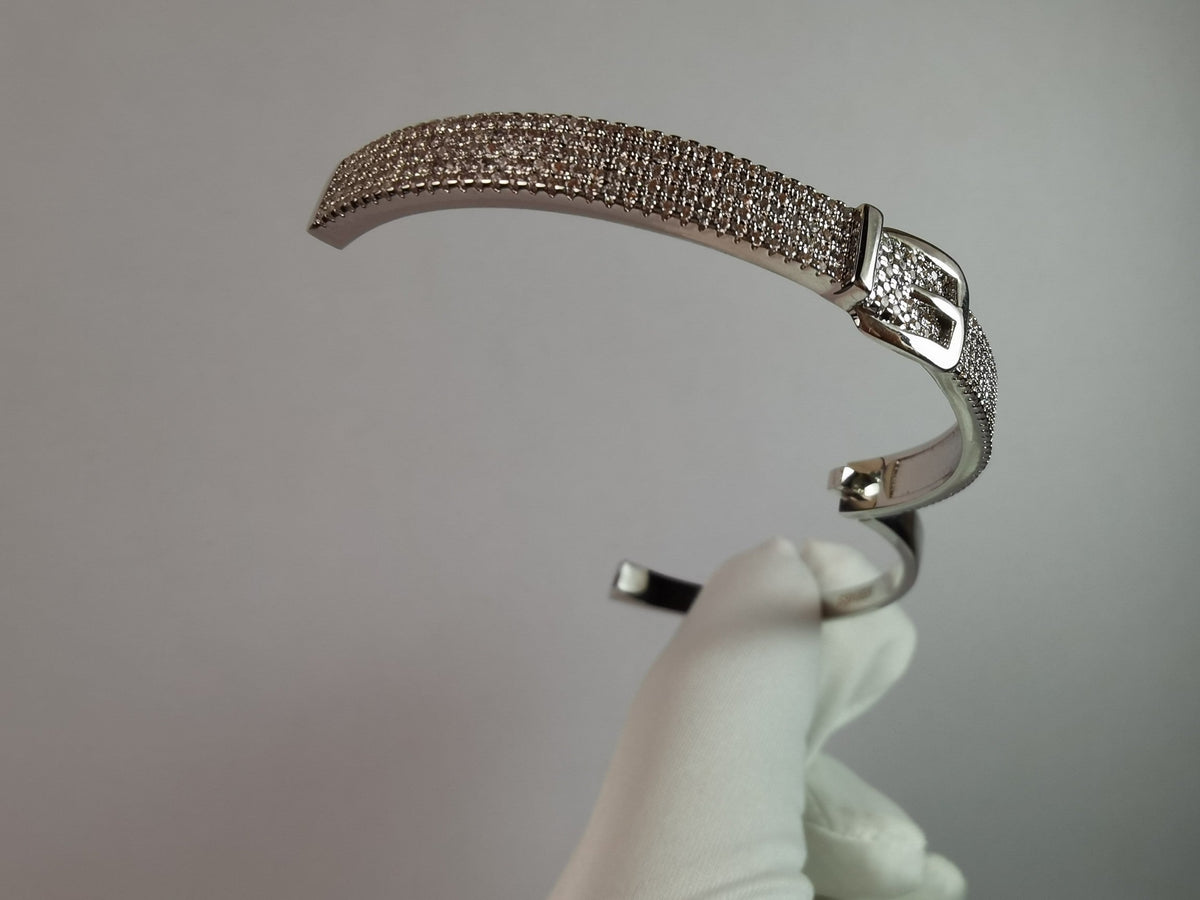 18K Kelly Diamond Vintage Hermès Bracelet