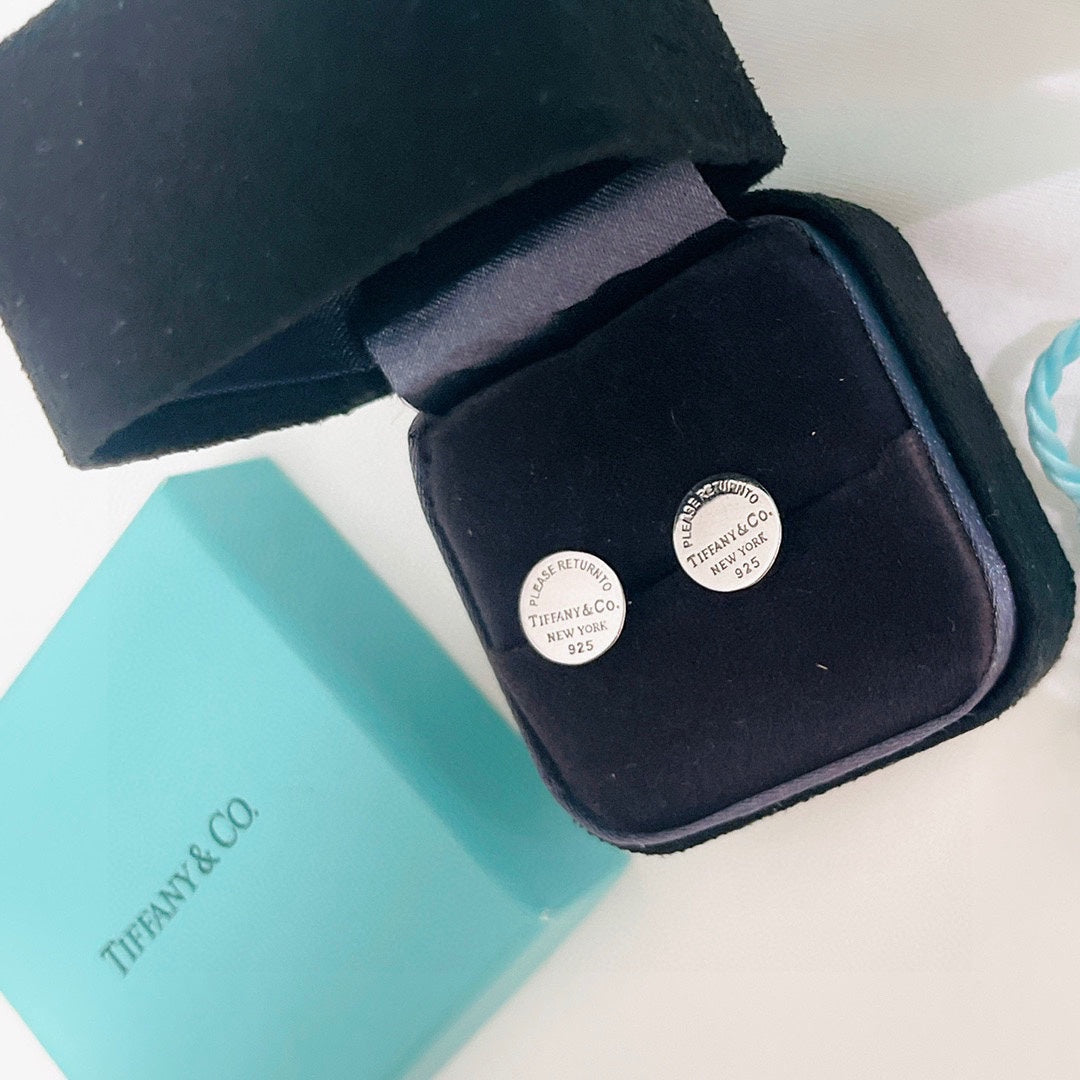 18K Return to Tiffany & Co. Circle Stud Earrings
