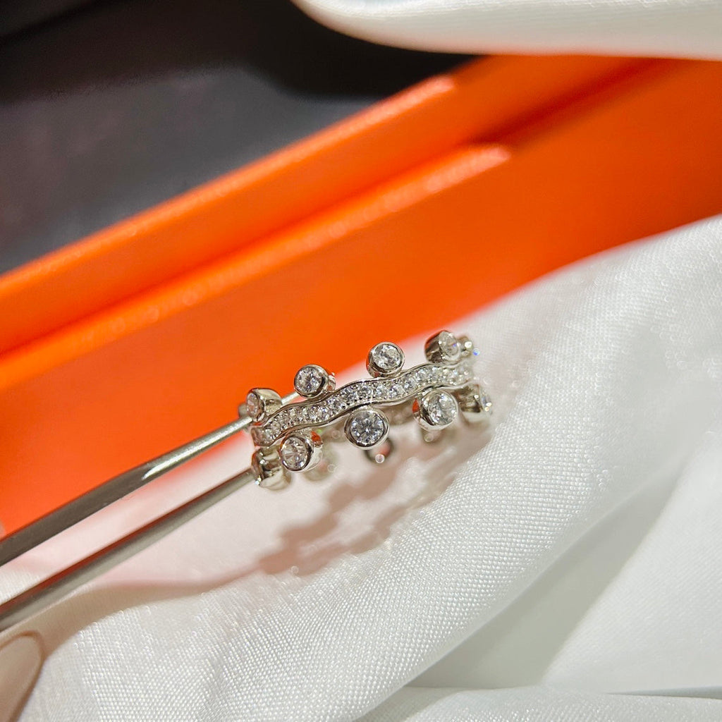 18K Vine Flower Dewdrops Diamond Hermès Ring